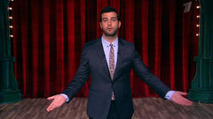 Об эпатажной акции протеста, зеленой Волге и поддельных пуделях. Новости от Ивана. Вечерний Ургант. Фрагмент выпуска от 09.04.2013