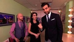 Анастасия Заворотнюк целует Митю Хрусталева в «шар». Пролог. Вечерний Ургант. Фрагмент выпуска от 22.12.2014