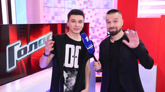 «Мне все равно, что думает Григорий Лепс, но спасибо, что он меня спас». Илья Хвостов. Интервью после Нокаутов. Голос-5