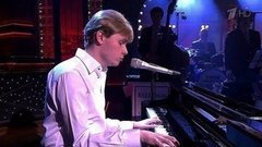 Олег Аккуратов и оркестр Игоря Бутмана — «They can`t take that away from me». Вечерний Ургант. Фрагмент выпуска от 28.05.2015