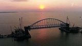 В Крыму завершилась уникальная инженерная операция по установке арки Керченского моста