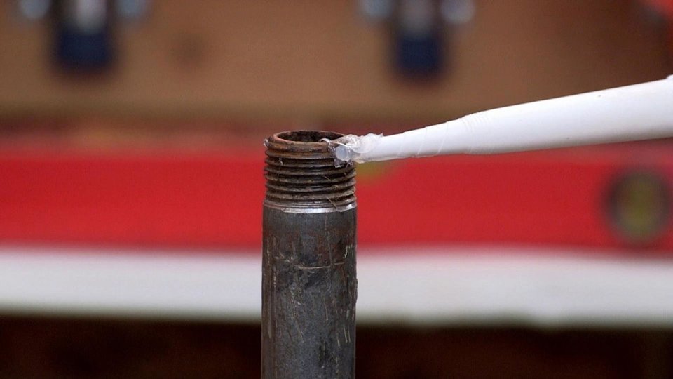 Как герметизировать резьбовое соединение. Доброе утро. Фрагмент выпуска ...