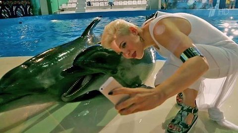 Тина Кузнецова. Профайл. Вместе с дельфинами. Фрагмент выпуска от 03.10.2015