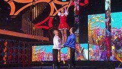 Елена Бережная, Роман Петухов, Владимир Ефимов — «Калинка-малинка». Вольные упражнения. Без страховки. Фрагмент выпуска от 30.04.2016