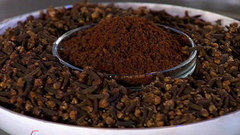 Гвоздика. Не цветок, а специя. Жить здорово! Фрагмент выпуска от 14.02.2017