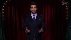 О феномене сине-белого платья, драгоценностях, лодыжке Сильвио Берлускони и антикоррупционном интернет-ресурсе. Новости от Ивана. Вечерний Ургант. Фрагмент выпуска от 02.03.2015