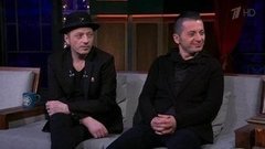 Солисты группы «Агата Кристи» Глеб и Вадим Самойловы. Вечерний Ургант. Фрагмент выпуска от 24.02.2015