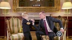 Взгляд снизу на президента. Вечерний Ургант. Фрагмент выпуска от 06.10.2017