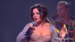 Наташа Королева — «Осень под ногами на подошве». Международный музыкальный фестиваль «Белые ночи Санкт-Петербурга». Фрагмент выпуска от 20.07.2018