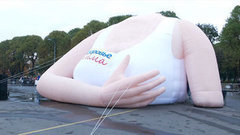 Против рака груди. Акция Первого канала в Москве. 2014 год