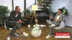 Максим Аверин: «Я думал: выйду, и вся театральная общественность рухнет от счастья. А этого не было!». Сегодня. День начинается. Фрагмент выпуска от 09.04.2019