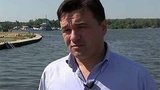 Губернатор Андрей Воробьёв проехал на катере вдоль берегов Москвы-реки и проверил состояние пляжей