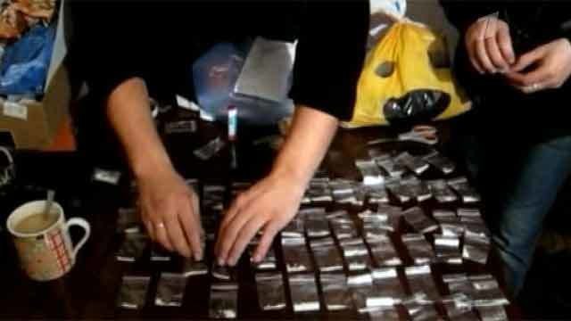 В омске поймали наркодилеров. Студент 3д. Люди сидят в аудитории. Веселая жизнь студента. Студентов пойманных.