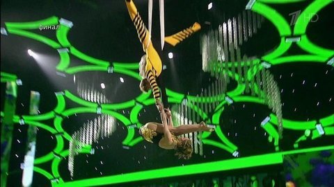 Алексей Ягудин, Анастасия Еремеева — «Полет шмеля». Воздушная гимнастика. Без страховки. Фрагмент выпуска от 28.05.2016