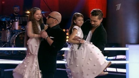 Укачиваем и утешаем: Нагиев и Билан успокаивают плачущих полуфиналисток! Голос.Дети-2. Фрагмент выпуска от 03.04.2015