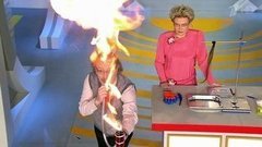 Три опасности на вашей кухне.Жить здорово! Фрагмент выпуска от 04.04.2016