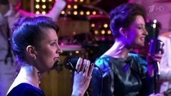 ВИА «Татьяна» и группа «Фрукты» — «Никогда не поверю». Вечерний Ургант. Фрагмент выпуска от 15.12.2014