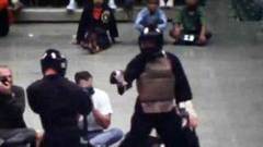 В сети появилась редкая запись реального боя мастера восточных единоборств и легендарного актера Брюса Ли. Хиты интернета