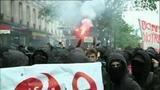 В Париже в день тишины перед президентскими выборами профсоюзы устроили протестную акцию