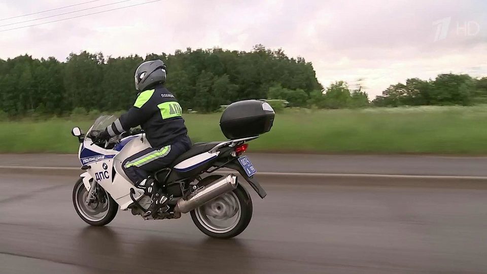 Порно әйелі қара жігітті сорып алады