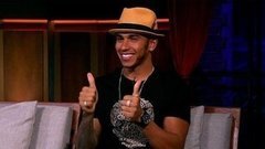 Автогонщик Льюис Хэмилтон. Вечерний Ургант. Фрагмент выпуска от 09.10.2014