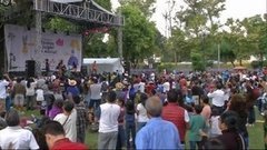 В мире. Мусорный оркестр. Доброе утро. Фрагмент выпуска от 18.05.2015