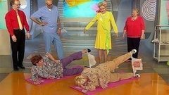 Зарядка с мусорными пакетами. Жить здорово! Фрагмент выпуска от 31.03.2015