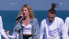 Юлианна Караулова — «Внеорбитные». Концерт к открытию Крымского моста. Фрагмент выпуска от 15.05.2018