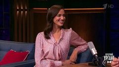 Супермодель Ирина Шейк. Вечерний Ургант. Фрагмент выпуска от 28.01.2019