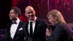 Методие Бужор / Глеб Матвейчук / Евгений Кунгуров — «Мир». Большой праздничный концерт в Кремле. Фрагмент выпуска от 05.12.2015