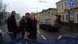Новый случай дорожного хамства расследуют в Москве