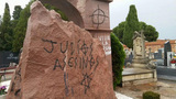 Вандалы осквернили памятник советским воинам на кладбище Фуэнкарраль в Мадриде