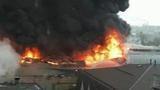 ЧП в Оренбурге и области: пожар в крупном торговом центре и взрыв в жилом доме