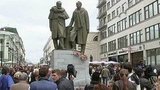 В столице открыли памятник Станиславскому и Немировичу-Данченко