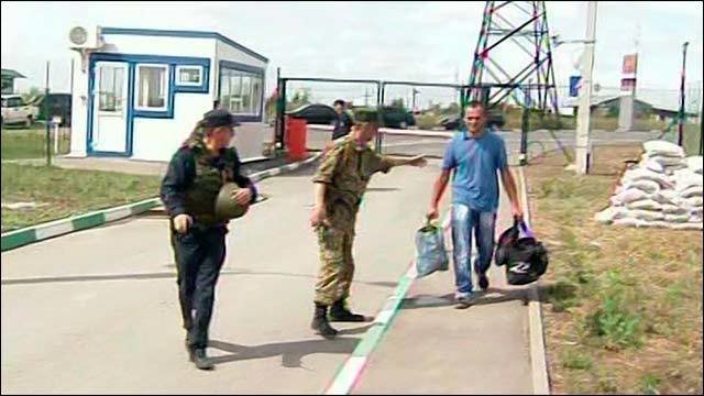 Пограничники на стрельбах. Пограничники азербайджана. Ранены пограничники. Азербайджанские школьники пограничники. Пограничная полиция израиля.