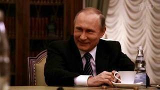 Оливер Стоун в эксклюзивном интервью Первому каналу рассказал, как снимал документальный фильм «Путин»