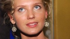 «Я недовольна своей работой», — актриса Кристина Асмус о съемках в фильме «Zолушка»