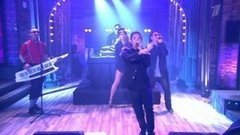 Far East Movement — «Turn up the love». Вечерний Ургант. Фрагмент выпуска от 30.05.2013