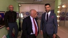 Иван поздравляет Александра Друзя с юбилеем. Пролог. Вечерний Ургант. Фрагмент выпуска от 26.05.2015