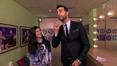 Иван рассказывает Сабине Мустаевой, как он поддерживал ее в финале проекта «Голос.Дети». Пролог. Вечерний Ургант. Фрагмент выпуска от 20.04.2015