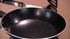 Сковородка с антипригарным покрытием. Доброе утро. Фрагмент выпуска от 16.02.2015