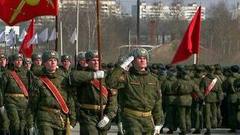 На полигоне в Алабино прошла репетиция парада к Дню Победы с участием 10 тысяч военнослужащих