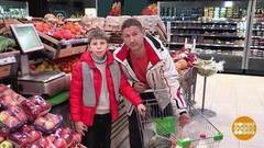 Дмитрий Талабуев и Данила покупают продукты. Доброе утро. Фрагмент выпуска от 20.03.2019