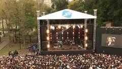 Всем миром в парке Горького