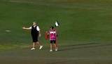 На турнире по гольфу в Абу-Даби сдали нервы у британки Лоры Дэвис