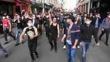 Массовые беспорядки по Франции перекинулись из столичных пригородов в самый центр Парижа