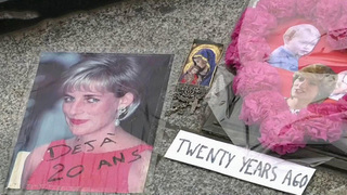 В Великобритании вспоминают погибшую ровно двадцать лет назад принцессу Диану