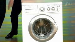 Как стирать пуховик. Жить здорово! Фрагмент выпуска от 06.04.2016