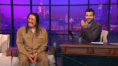 Дэнни Трехо. Вечерний Ургант. 220 выпуск от 15.10.2013