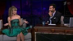 Большие гонки. Острый репортаж с Аллой Михеевой. Вечерний Ургант. Фрагмент выпуска от 24.10.2014